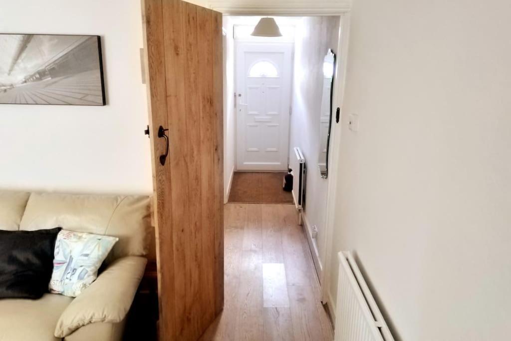 Welcoming Cottage In Chichester Near City Centre المظهر الخارجي الصورة